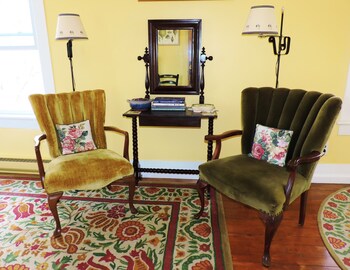 B. Garden Room