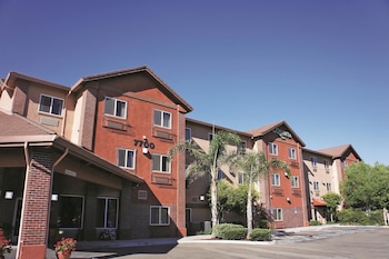 Pet Friendly Hotels Near Steven Kent Winery In Livermore From 104 La Quinta Inn Livermore