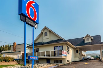Motel 6 Kamloops, BC Motel 6 Kamloops, BC