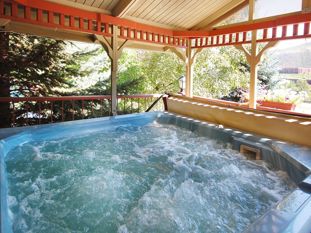 Rodeway Inn Glenwood Springs Garfield 5 7 8 6 Hotel Price