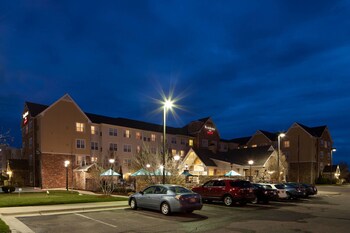 Residence Inn by Marriott Plazzio East Residence Inn by Marriott Plazzio East