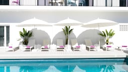 The Purple Hotel by Ibiza Feeling - Caters to Gays - Adults only