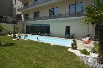 tarifs reservation hotels Hôtel Victor Hugo & Spa