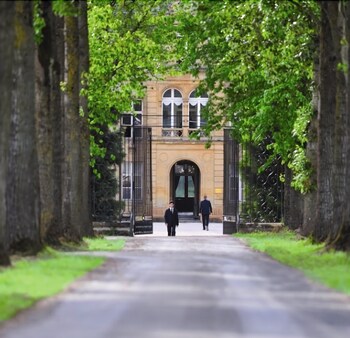 tarifs reservation hotels Domaine Chateau Du Faucon