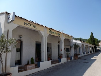 tarifs reservation hotels Alba-Flora
