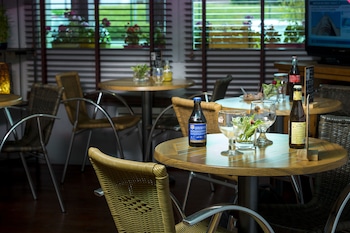 tarifs reservation hotels authentic by balladins Valenciennes Aéroport