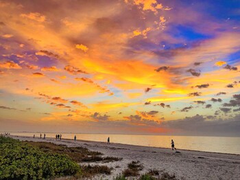 Sanibel Arms West Condominiums Sanibel Arms West Condominiums