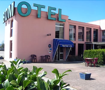 tarifs reservation hotels Hôtel Bomotel