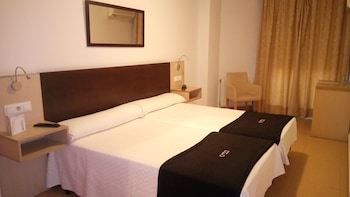 Hotel Room Pontevedra Hotel Room Pontevedra