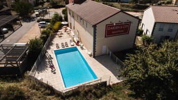 tarifs reservation hotels Garden & City Clermont Ferrand Gerzat