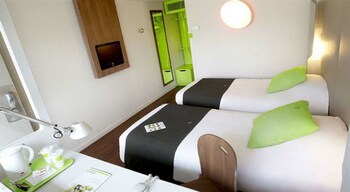tarifs reservation hotels Campanile Voisins le Bretonneux