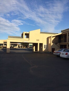 Pacific Best Inn in Seaside, California