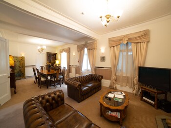 Fines Bayliwick Hotel Fines Bayliwick Hotel