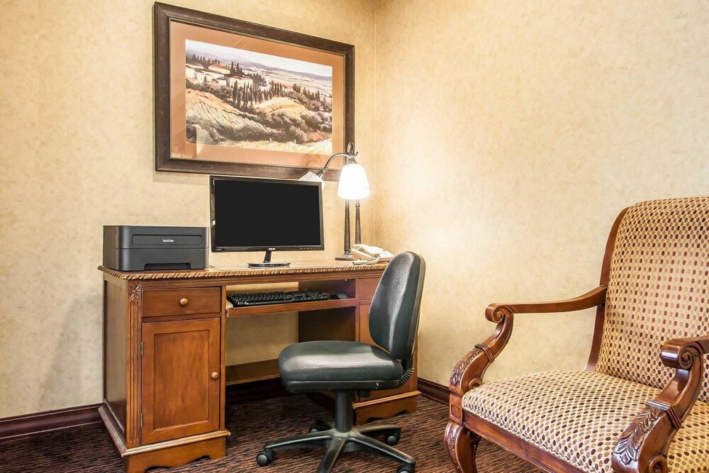 Comfort Inn And Suites Mcminnville Hotel Details Page