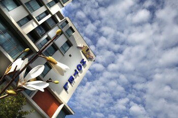 tarifs reservation hotels Hôtel du Pasino Saint-Amand-les-Eaux