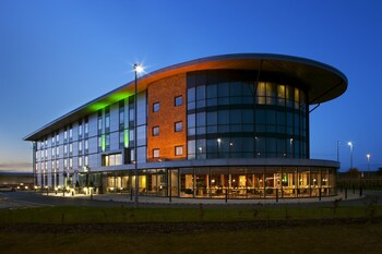 Holiday Inn Salisbury - Stonehenge Holiday Inn Salisbury - Stonehenge