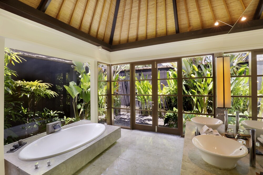Download Peppers Seminyak Bali Images