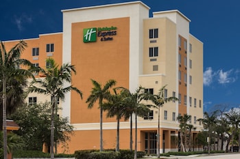 Holiday Inn Express & Suites Fort Lauderdale Airport South Holiday Inn Express & Suites Fort Lauderdale Airport South
