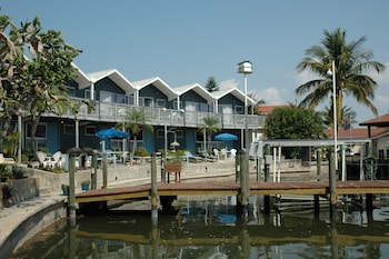Dolphin Inn Resort Dolphin Inn Resort