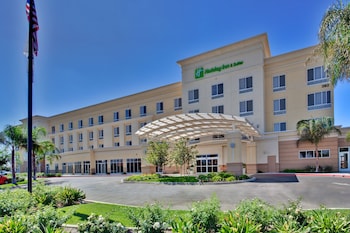 Holiday Inn Hotel & Suites Bakersfield Holiday Inn Hotel & Suites Bakersfield