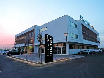 Hotel Cube Hotel Cube