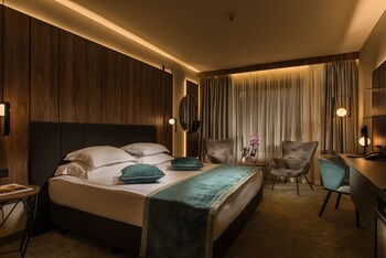 Rosslyn Central Park Hotel Rosslyn Central Park Hotel