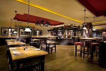 Grand King Room, River View