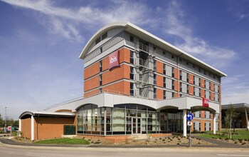 ibis London Elstree Borehamwood ibis London Elstree Borehamwood
