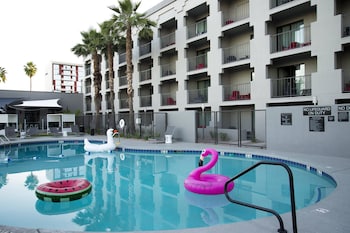 MOXY Phoenix Tempe/ASU Area MOXY Phoenix Tempe/ASU Area