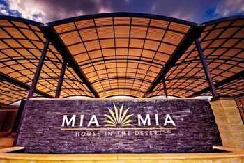 Mia Mia House in the Desert Mia Mia House in the Desert