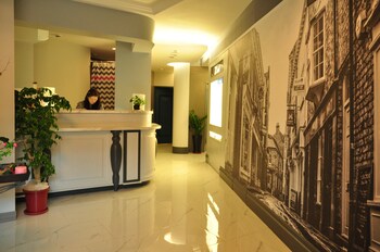 H Hotel