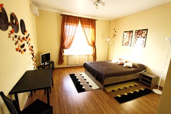 Smart People Eco Hotel