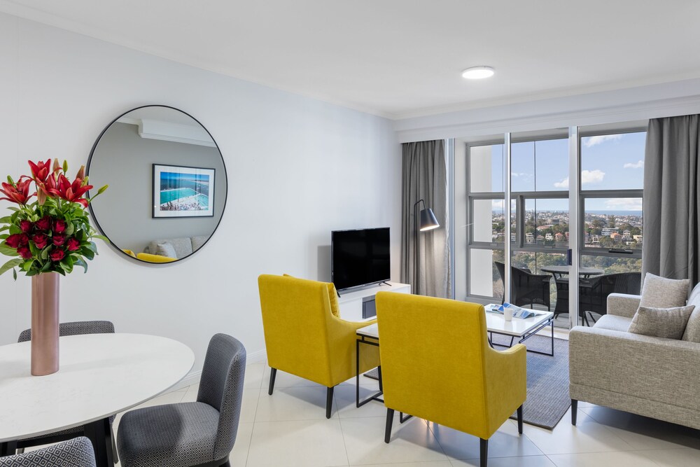 Meriton Suites Bondi Junction Waverley Price Address Reviews