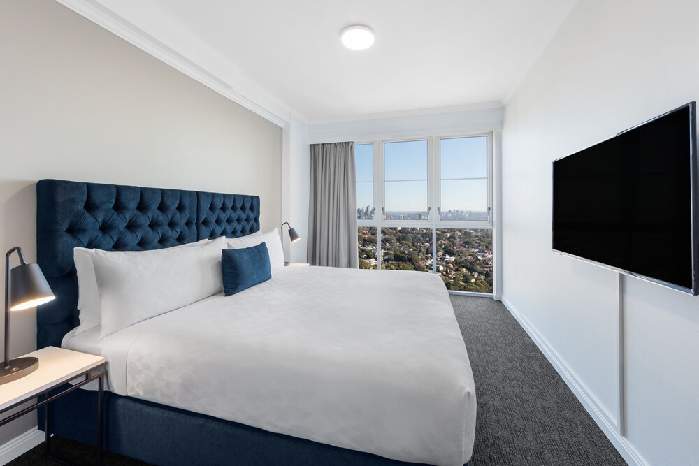 Meriton Suites Bondi Junction Waverley Price Address Reviews