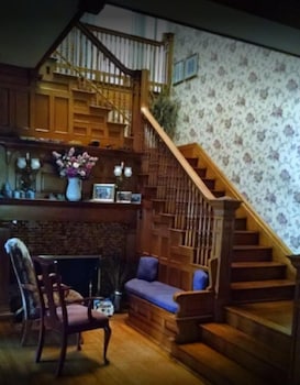 THE CLARION HOUSE B&B