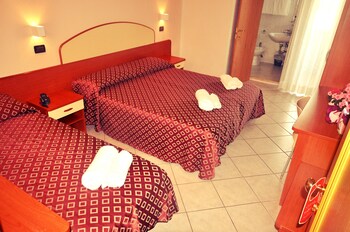 Prenota Grand Hotel Azzurra Club