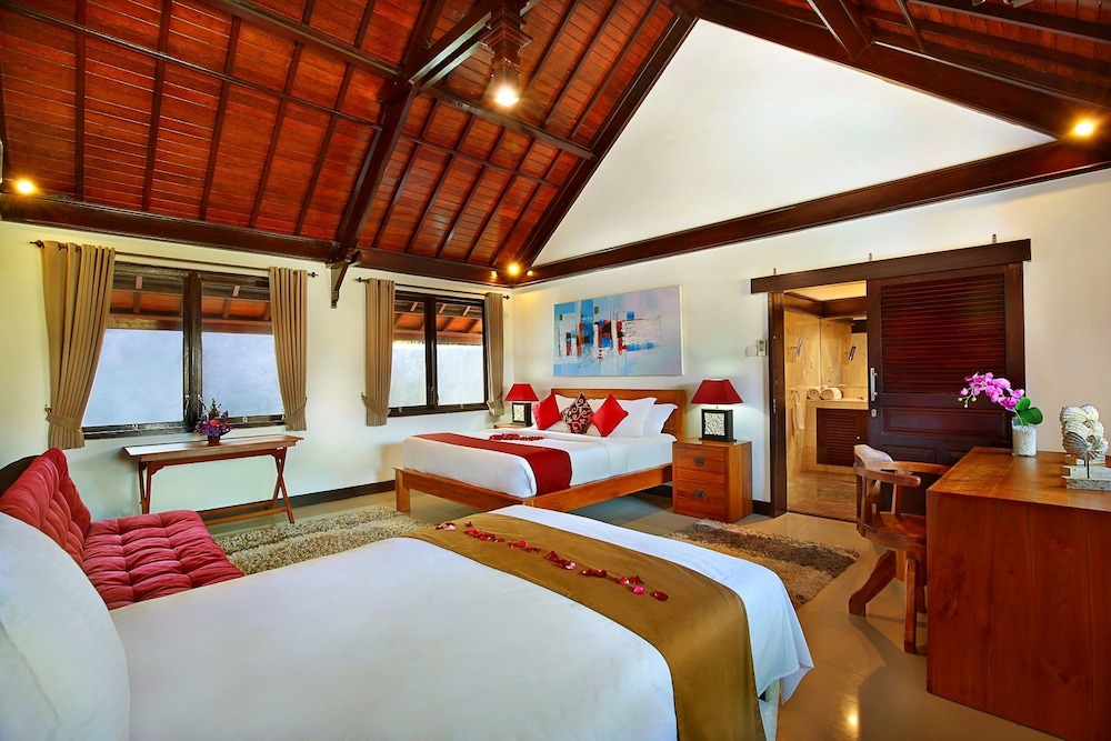 Alysha Villa Seminyak Beachside Bali Price Address Reviews