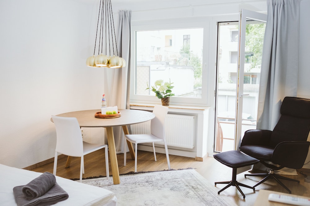 Gluck Auf Appartements Ruttenscheiderstrasse Essen Price Address Reviews