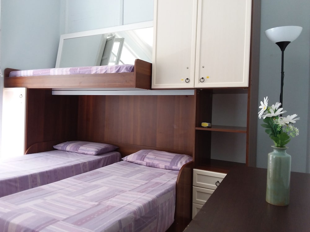 Under 40 The Youth Rooms friend and love, Palermo