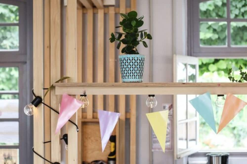 Hostel La Maison Montreau Montreuil Updated 2020 Prices