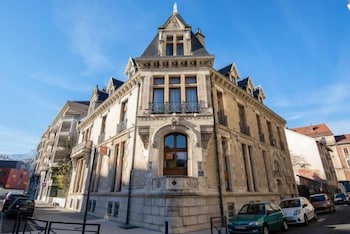 tarifs reservation hotels Apparthôtel Privilodges Grenoble Chateau Perrin
