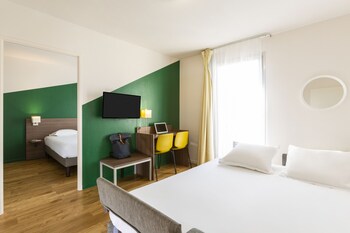 tarifs reservation hotels Aparthotel Adagio access Carrières Sous Poissy