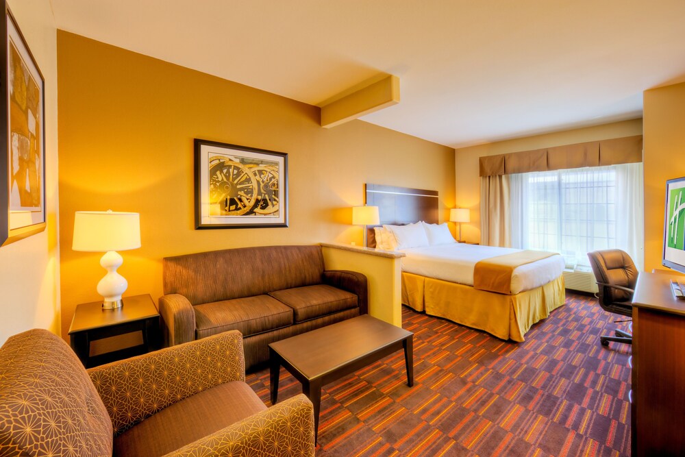 Holiday Inn Express And Suites Granbury Hood 9 1 Price