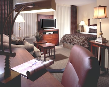 Staybridge Suites Milwaukee Airport South in Franklin, Wisconsin