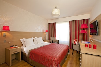 tarifs reservation hotels Residhome Appart Hotel Paris-Evry