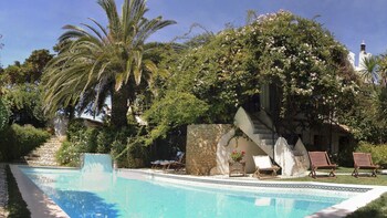 Uma Casa à Beira Sol Uma Casa à Beira Sol