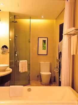 Deluxe Double Room, 2 Twin Beds, Smoking, Sea View