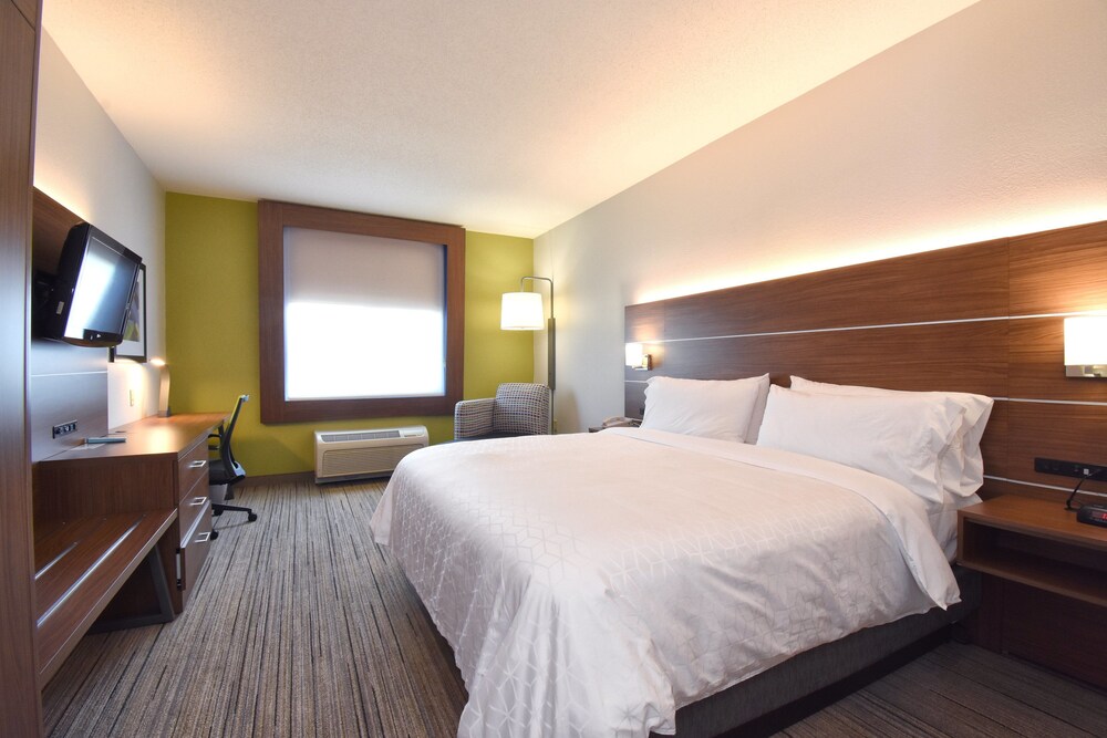 Holiday Inn Express Hotel Suites Southern Pines Moore
