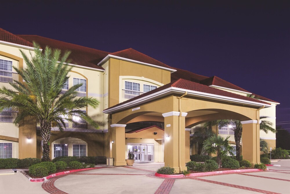 La Quinta Inn Bay City Tx 5300 7th 77414 Hotel 1 Of 43