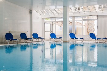 tarifs reservation hotels Grand Hôtel de Courtoisville - Piscine & Spa, The Originals Relais (Relais du Silence)